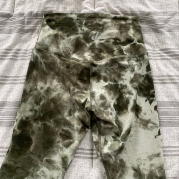 Lululemon Align 25" Leggings Diamond Dye Green - Picture 2 of 5